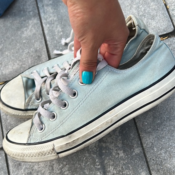 Used converse - Picture 3 of 5